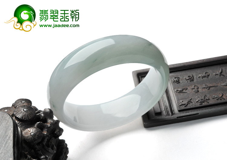 糯冰种飘花缅甸翡翠A货手镯（57.6mm）