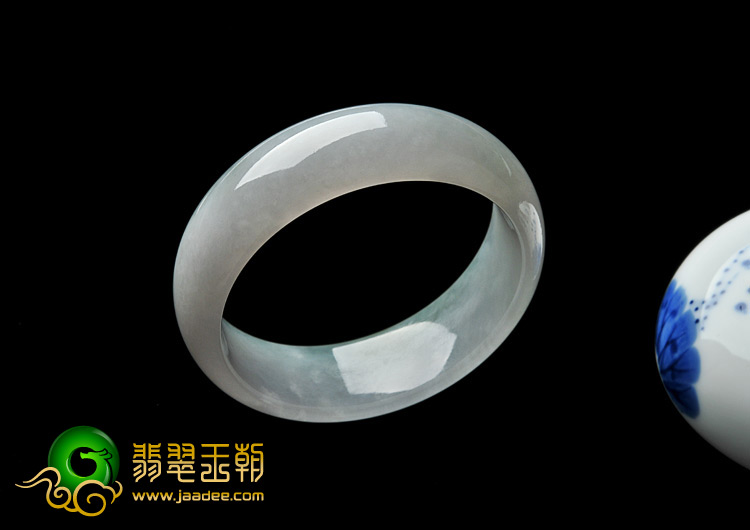 糯冰种晴水缅甸翡翠A货手镯（57.2mm）