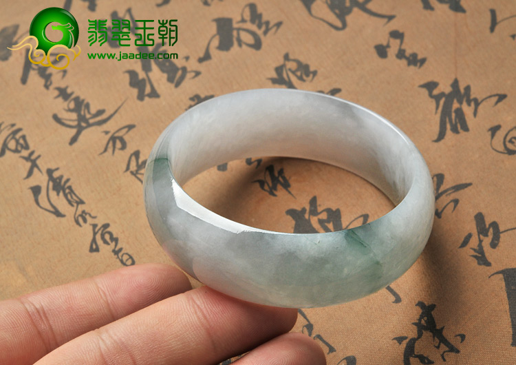 糯冰种淡紫罗兰飘花缅甸翡翠A货手镯（57.3mm）