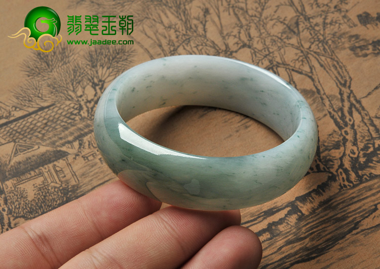 糯冰种飘花缅甸翡翠A货手镯（55.5mm）