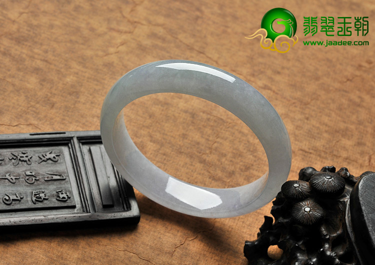 糯冰种淡紫罗兰缅甸翡翠A货手镯（55.9mm）
