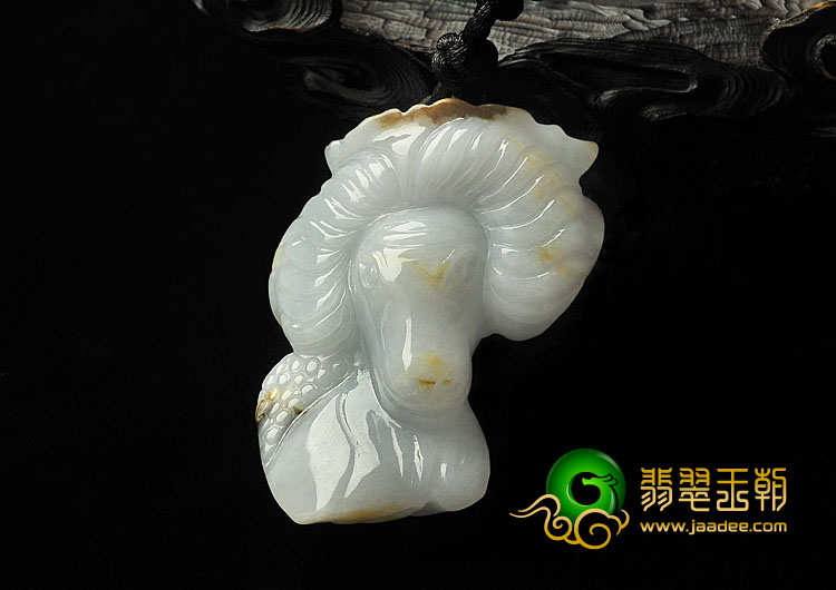 糯冰种晴水缅甸翡翠A货喜羊羊挂件