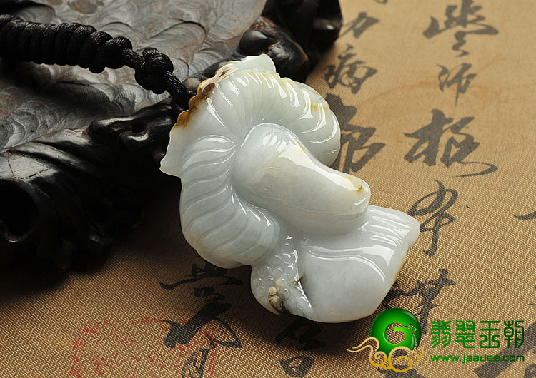 糯冰种晴水缅甸翡翠A货喜羊羊挂件