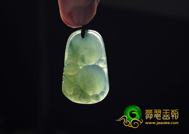 feicui糯冰种晴水缅甸翡翠A货四季豆挂件
