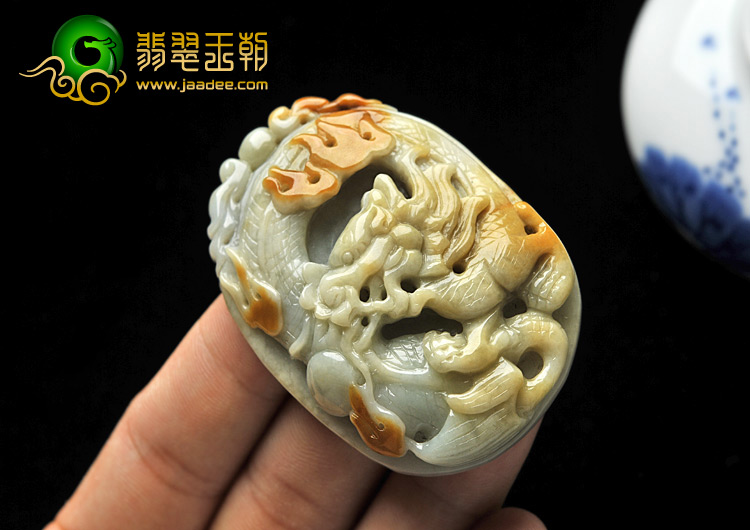 细糯种黄翡缅甸翡翠A货龙凤呈祥挂件