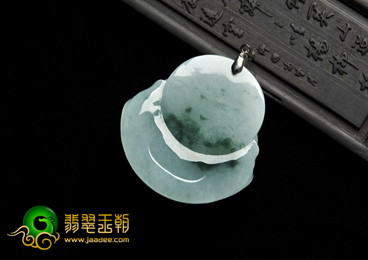 糯冰种飘花缅甸翡翠A货玉佛挂件