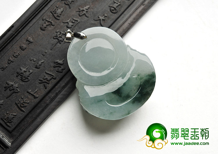 糯冰种飘花缅甸翡翠A货玉佛挂件