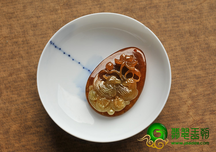 糯冰种红翡缅甸翡翠A货鸳鸯戏水挂件