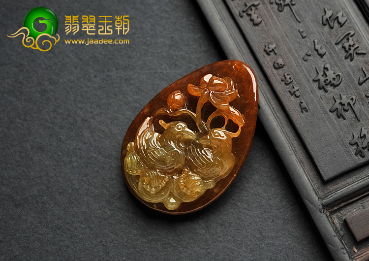 糯冰种红翡缅甸翡翠A货鸳鸯戏水挂件