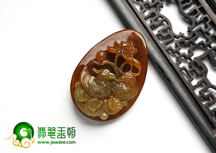 糯冰种红翡缅甸翡翠A货鸳鸯戏水挂件