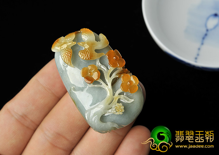 糯冰种黄翡缅甸翡翠A货喜上眉梢挂件
