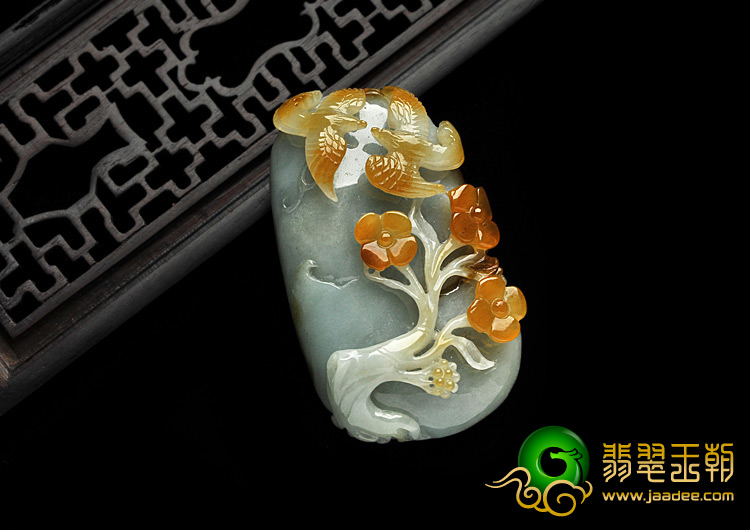 糯冰种黄翡缅甸翡翠A货喜上眉梢挂件