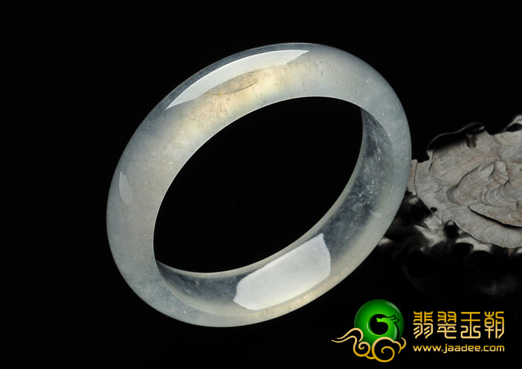 玻璃种缅甸翡翠A货手镯（57.4mm）