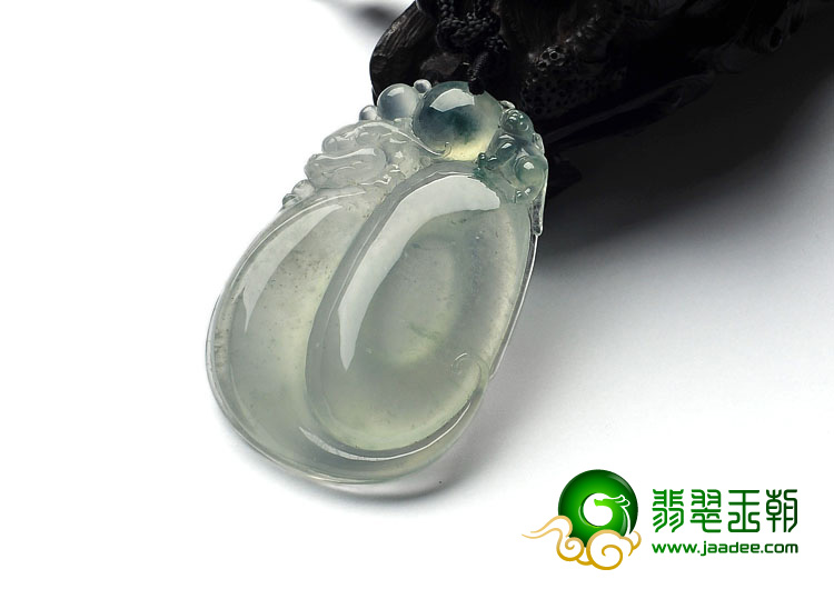 玻璃种飘花缅甸翡翠A货龙行如意挂件