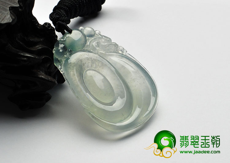 玻璃种飘花缅甸翡翠A货龙行如意挂件