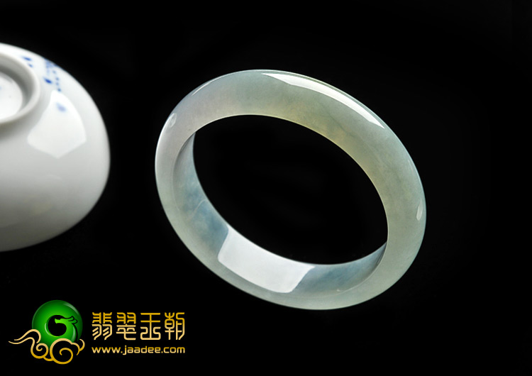 冰种淡三彩缅甸翡翠A货手镯（57.2mm）