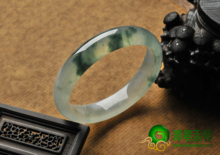 冰种飘花缅甸翡翠A货手镯（57.8mm）