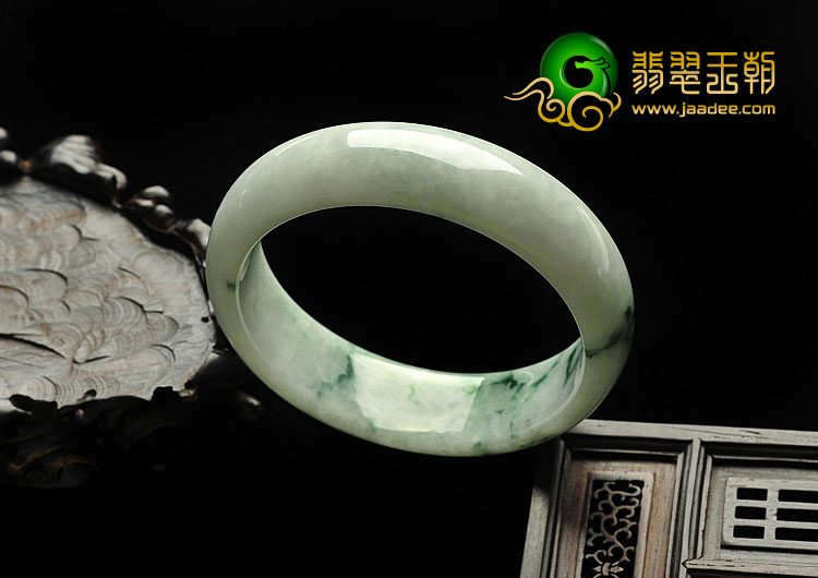 细糯种飘花缅甸翡翠A货手镯（60mm）