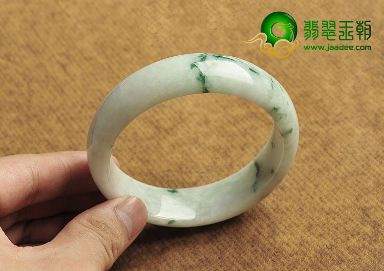 细糯种飘花缅甸翡翠A货手镯（60mm）