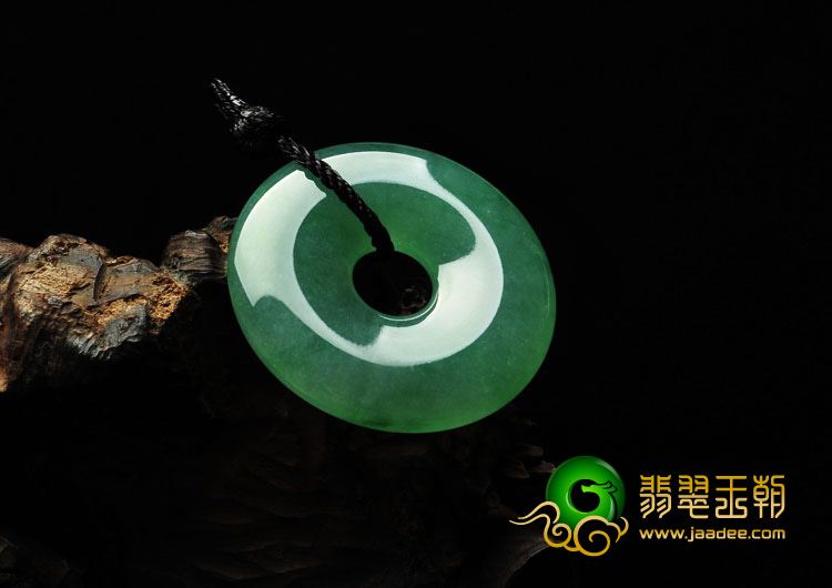 冰种翠色缅甸翡翠A货平安扣挂件