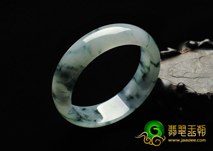 冰种飘花缅甸翡翠A货宽条手镯（57.8mm）