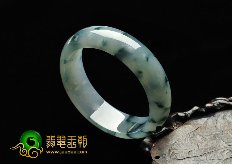 冰种飘花缅甸翡翠A货宽条手镯（57.8mm）