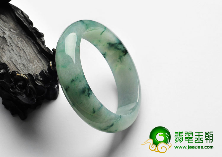 糯冰种飘花缅甸翡翠A货手镯（58.8mm）