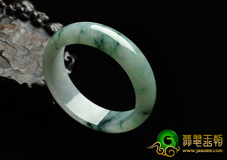 糯冰种飘花缅甸翡翠A货手镯（58.8mm）