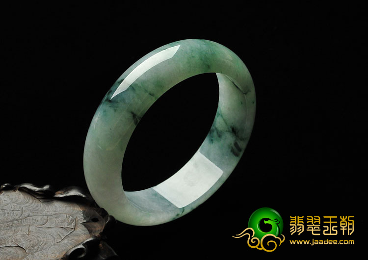 糯冰种飘花缅甸翡翠A货手镯（58.8mm）