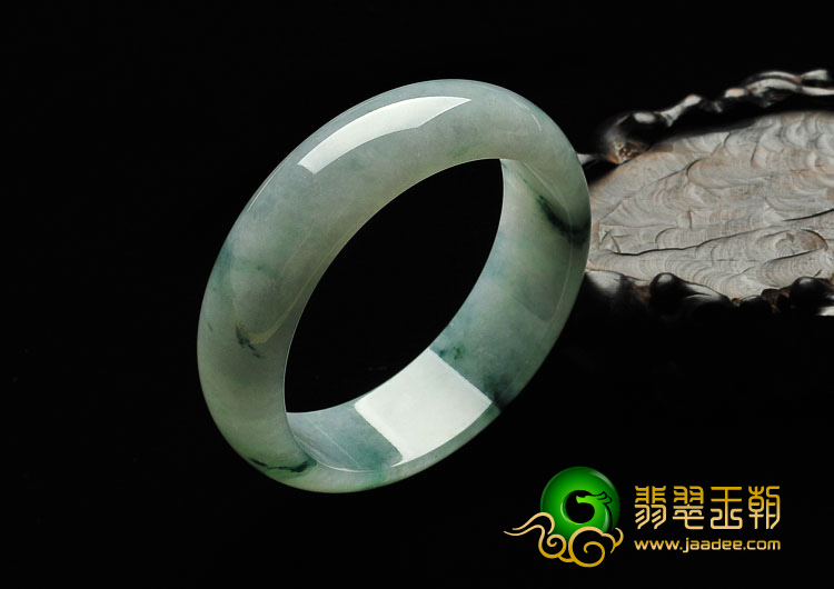 糯冰种飘花缅甸翡翠A货手镯（59.9mm）