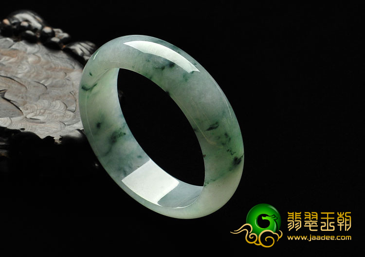 糯冰种飘花缅甸翡翠A货手镯（59.3mm）