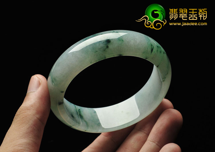 糯冰种飘花缅甸翡翠A货手镯（59.3mm）