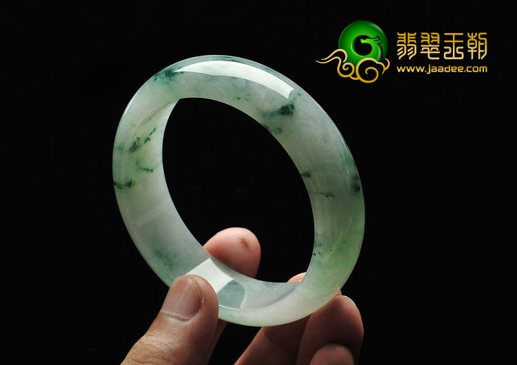 糯冰种飘花缅甸翡翠A货手镯（59.7mm）