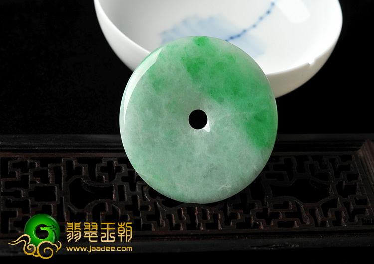 糯冰种翠色缅甸翡翠A货平安扣挂件