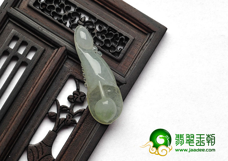 冰种黄翡缅甸翡翠A货玉兰花挂件