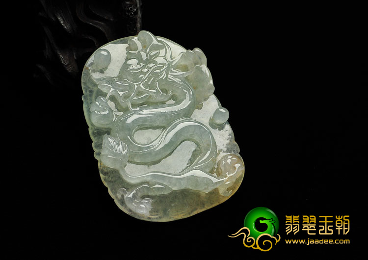 冰种淡晴水缅甸翡翠A货龙牌挂件
