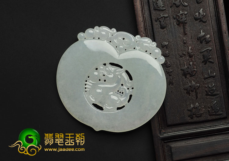 冰种缅甸翡翠A货双龙如意挂件