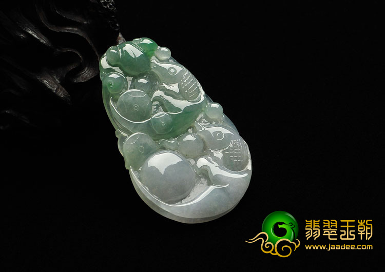 冰种飘花缅甸翡翠A货年年有余挂件
