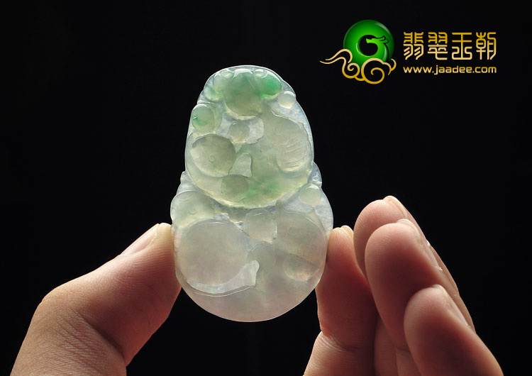 冰种飘花缅甸翡翠A货年年有余挂件