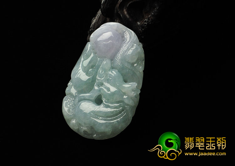 糯冰种晴水缅甸翡翠A货龙戏珠挂件