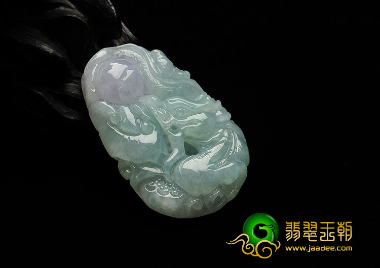 糯冰种晴水缅甸翡翠A货龙戏珠挂件