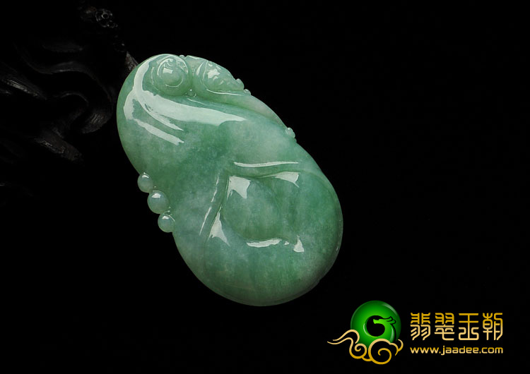 糯冰种豆色缅甸翡翠A货玉兰花挂件