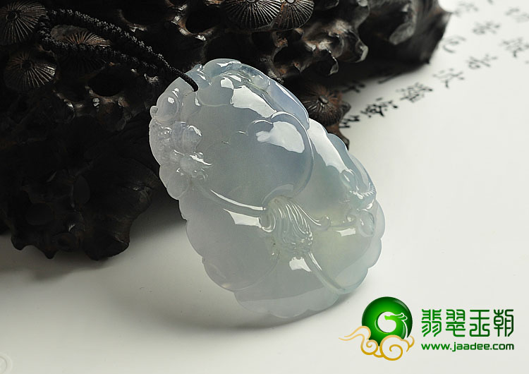 冰种晴水缅甸翡翠A货花开富贵挂件