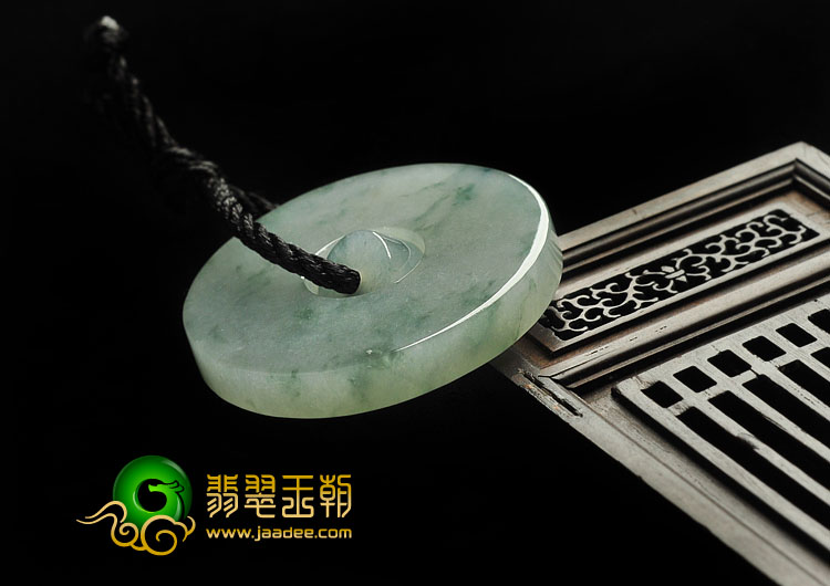 糯冰种飘花缅甸翡翠A货平安扣挂件