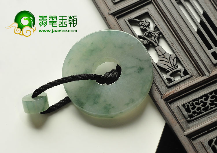 糯冰种飘花缅甸翡翠A货平安扣挂件