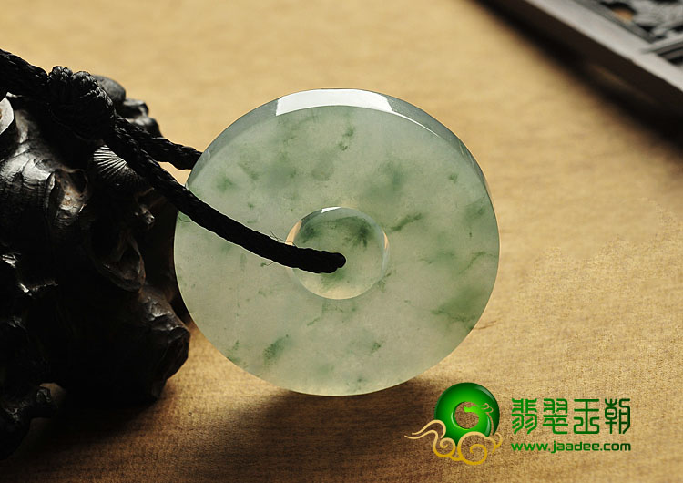 糯冰种飘花缅甸翡翠A货平安扣挂件