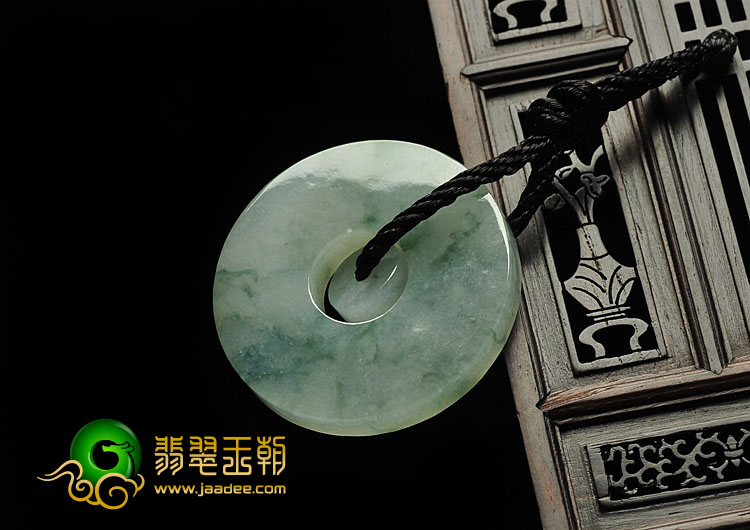 糯冰种飘花缅甸翡翠A货平安扣挂件