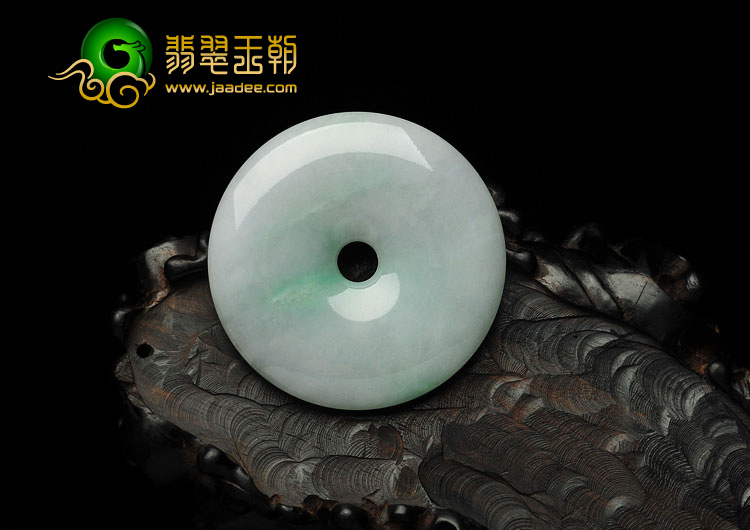细糯种飘翠缅甸翡翠A货平安扣挂件