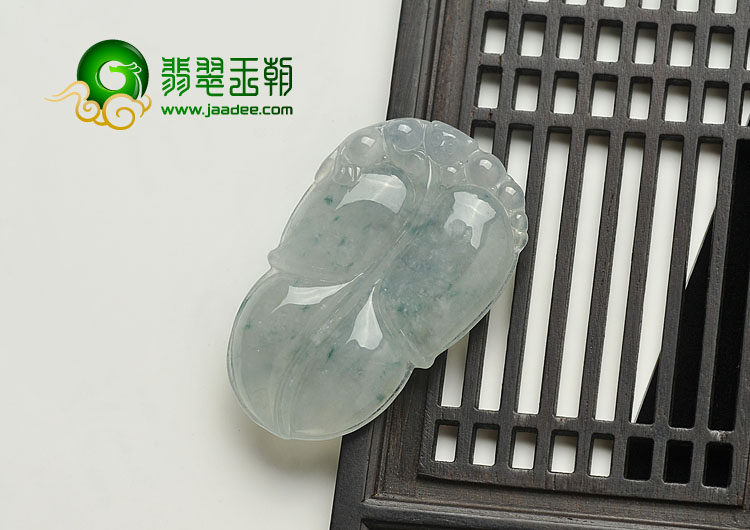 冰种飘花缅甸翡翠A货叶子挂件