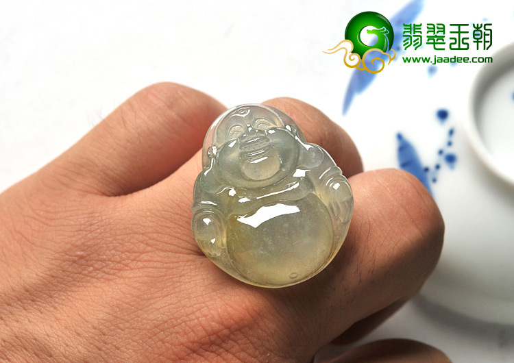 (超值推荐)冰种黄翡缅甸翡翠A货玉佛挂件